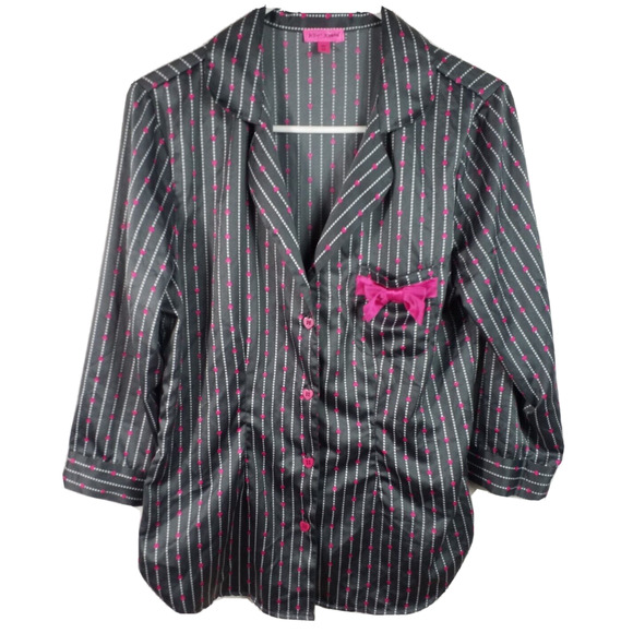 Betsey Johnson Pink Bow Print Blouse | Size Medium | Button Front - Picture 3 of 8